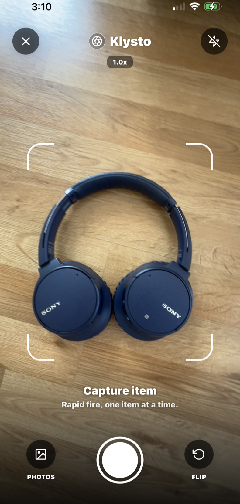 Klysto camera screen capturing headphones before listing